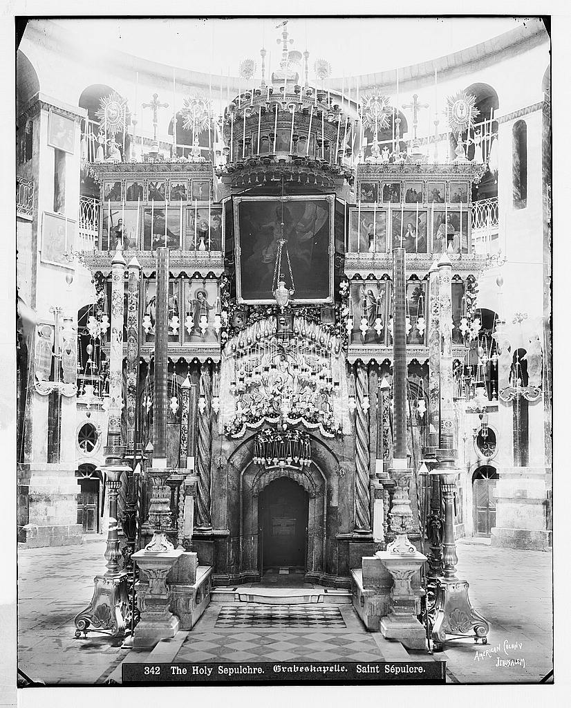 Nhà nguyện Edicule trong Vương cung thánh đường Mộ Thánh, ảnh khoảng 1900